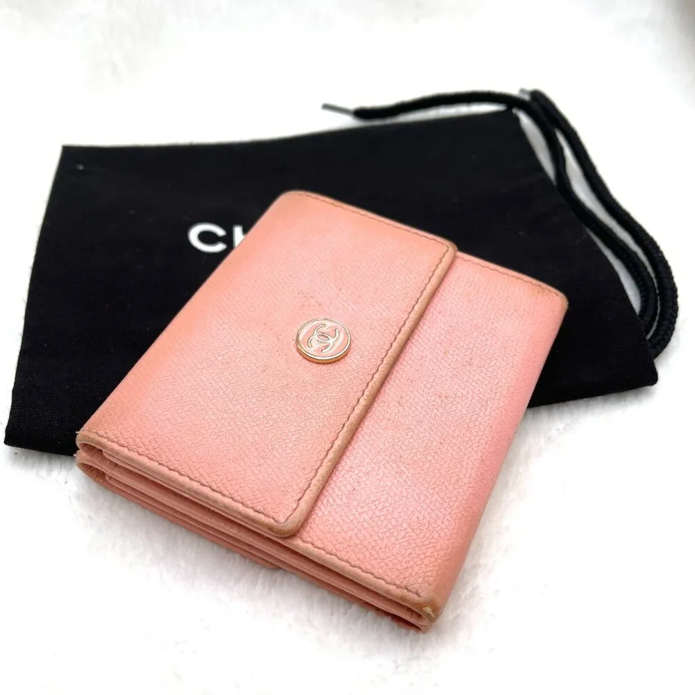 Chanel CC Pink Sevruga Leather compact Wallet